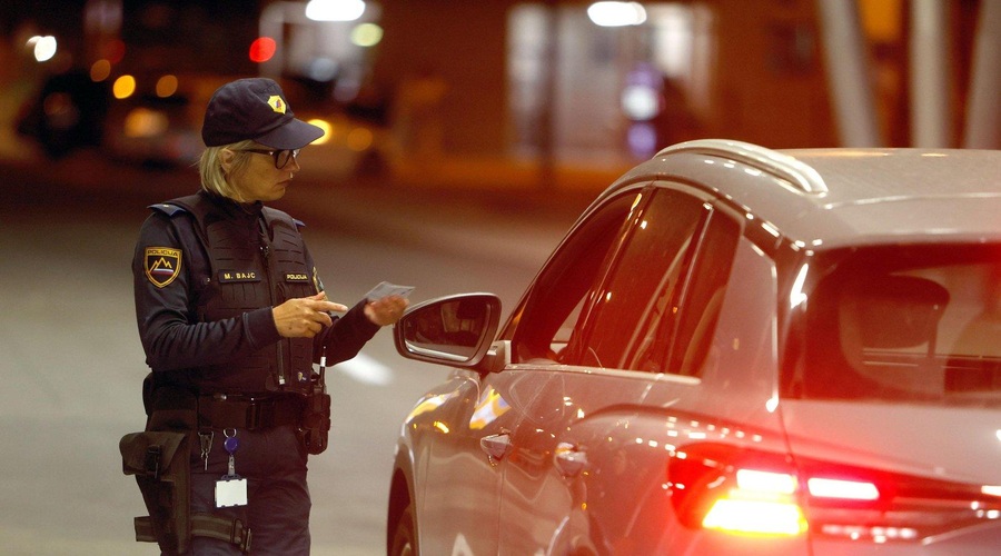 Bodo podaljšali nadzor na mejah s Hrvaško in Madžarsko? Poklukar pravi ... (foto: Bobo/Nik Rovan)