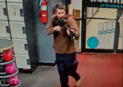 Nov strelski pohod: umrlo najmanj 22 ljudi, več deset ranjenih