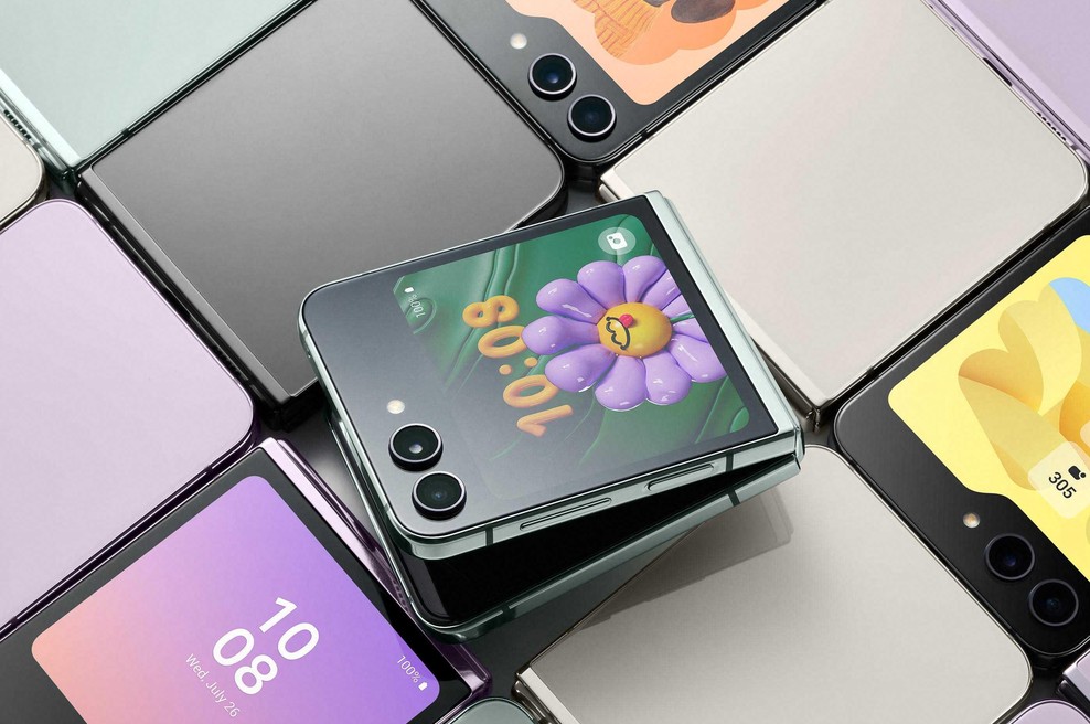 Galaxy Z Flip5 je na seznamu najboljših inovacij za leto 2023 revije TIME (foto: promocijska fotografija)