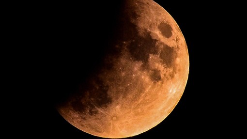Opazujte lunin mrk: razkrivamo, ob kateri uri ga boste najbolje videli (in kako bo vplival na vaše počutje)