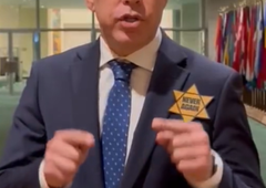 Neprimerno obnašanje? Izraelski veleposlanik si je nadel Davidovo zvezdo in zasmehoval Varnostni svet Združenih narodov