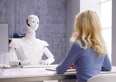 Smrt in digitalizacija: bomo lahko kmalu kupovali robote, ki bodo replike preminulih bližnjih?
