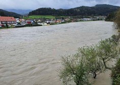 Negotovosti ni konec: Arso opozarja pred poplavljanjem Save in Drave