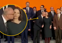 Hrvaški minister s poljubom presenetil nemško kolegico in sprožil ogorčenje javnosti: "Ne vem, v čem je bil problem"