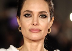 Oče Angeline Jolie javno kritiziral igralko, kaj ga je zmotilo?