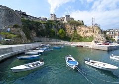 Nekdanja jugoslovanska republika v primežu korupcije v številnih sektorjih in politične polarizacije