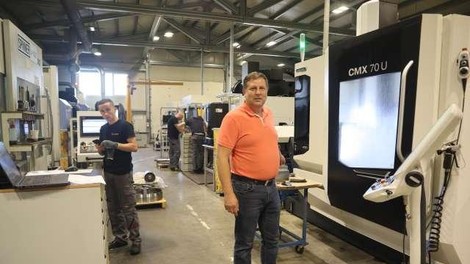 Pri Markovcih raste proizvodna hala za robotizacijo: "Lani smo v proizvodnjo uvedli dva robota, letos bomo štiri, prihodnje leto spet štiri"