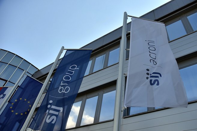 Prebivalci obupani, vplivni velikan naj bi se požvižgal na inšpekcijske odločbe!