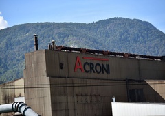 Oblaki neznanega prahu prestrašili krajane: lahko okvara jeklarne ogrozi njihovo zdravje?