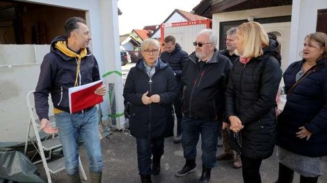 Nataša Pirc Musar v Sneberjah: "Tako katastrofalne poplave naj bodo opomin, kaj smo v preteklosti delali narobe"