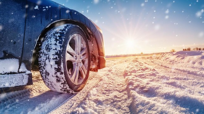 Ste vedeli, da se življenjska doba zimskih pnevmatik podaljšuje? (foto: Profimedia)