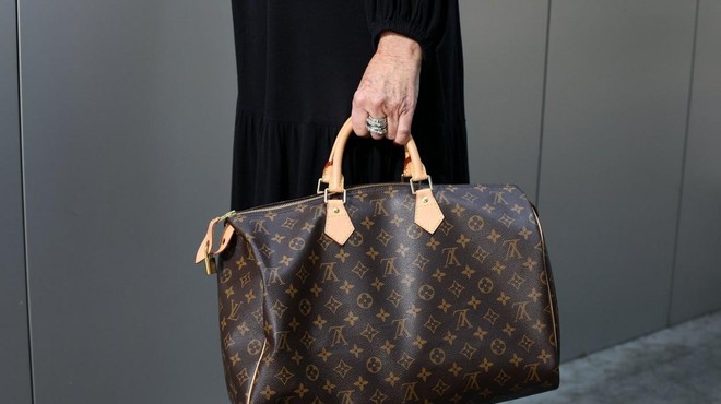 Če potujete s ponarejeno oblikovalsko torbico, greste lahko v zapor! (Poglejte, kje morate biti previdni) (foto: Profimedia)