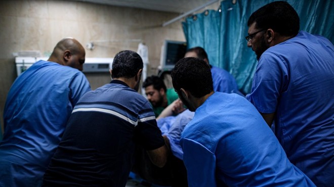 WHO opozarja na kopičenje trupel v bolnišnici Al Šifa (foto: Profimedia)