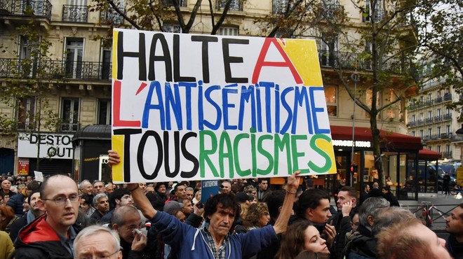 Vse bolj spominja na obdobje sredi velike morije v 20. stoletju: Francozi protestirali zaradi antisemitizma (foto: Profimedia)