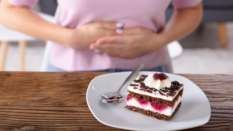 torta bolečina trebuh