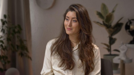 Karin Velikonja: "Joga obraza je veliko več, kot samo tehnika brisanja gub"