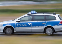 Tragična nesreča se je končala z eksplozijo: silovito trčenje med avtobusom z otroki in reševalnim vozilom terjalo življenja