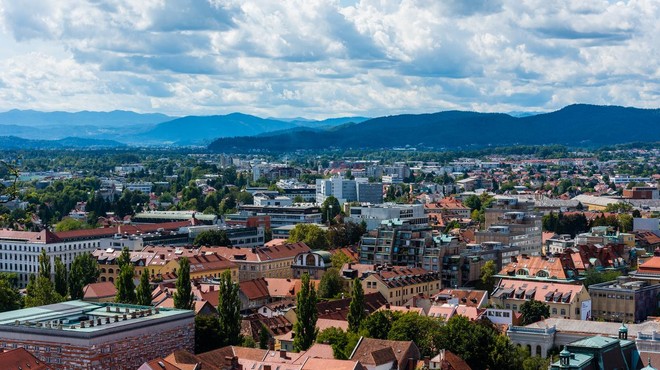 Kdo si lahko privošči stanovanje v Ljubljani? Dva najstnika kupila nepremičnino za milijon evrov (foto: Profimedia)