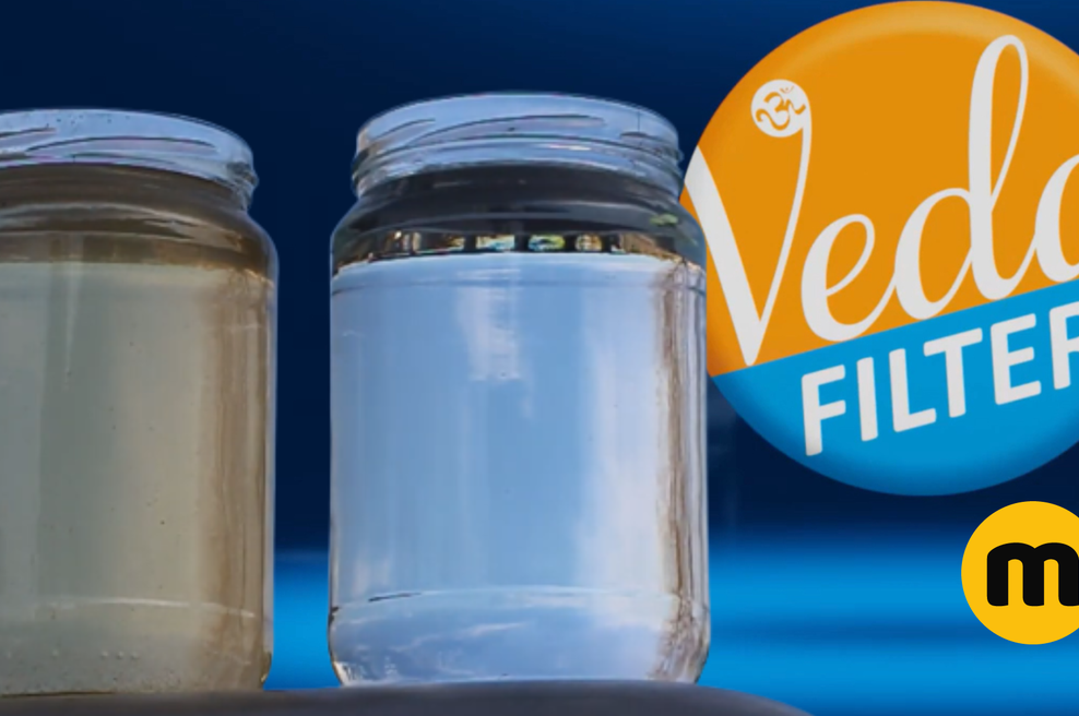 Prevara stoletja ali magična rešitev? Pomurec vam kar prek telefona aktivira "filter", ki vašo vodo naredi kristalno čisto (foto: YouTube/Veda filter/posnetek zaslona/fotomontaža)