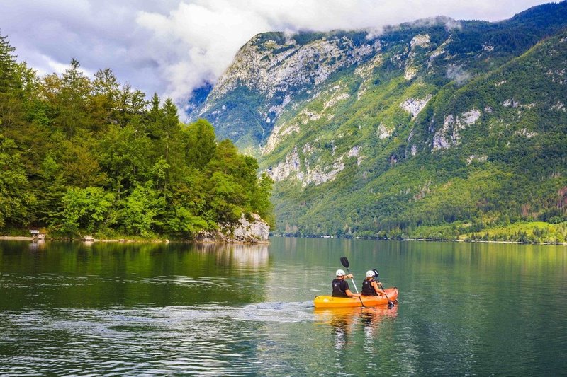 Bohinj jezero turisti