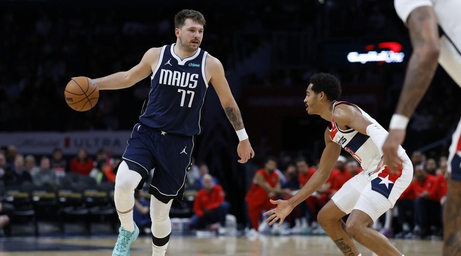Izjemni Luka Dončić s svojo ekipo prepričljivo do devete zmage v sezoni (VIDEO) (foto: Profimedia)