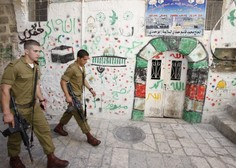 Hamas napadel izraelske vojake v Jeruzalemu in enega ubil