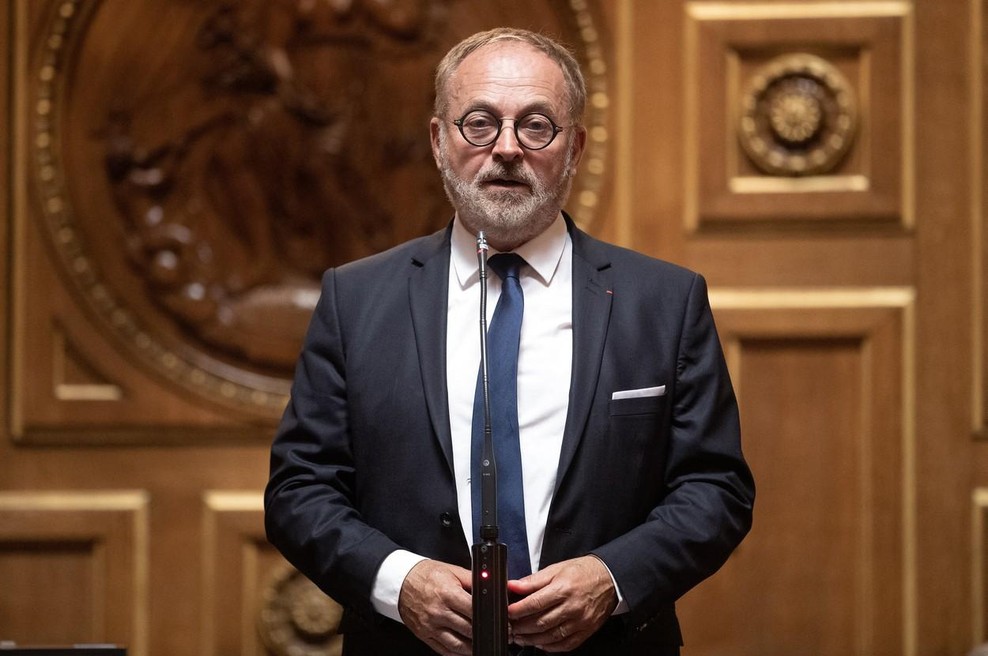 Senator naj bi želel spolno zlorabiti poslanko, zdaj ga je njegova stranka suspendirala (foto: Profimedia)