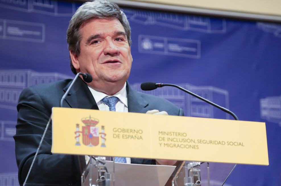 Minister za digitalno preobrazbo napačno uporabil preprost pripomoček in požel ogromno smeha (VIDEO) (foto: Profimedia)