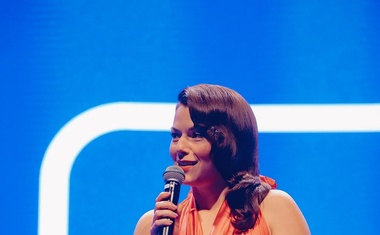 Sandra Antić - Saki recitira je recitirala pesem Mance Košir.