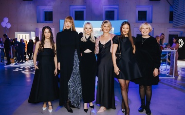 Ko se znani obrazi sprostijo: poglejte v zakulisje najbolj glamuroznega dogodka leta (FOTO)