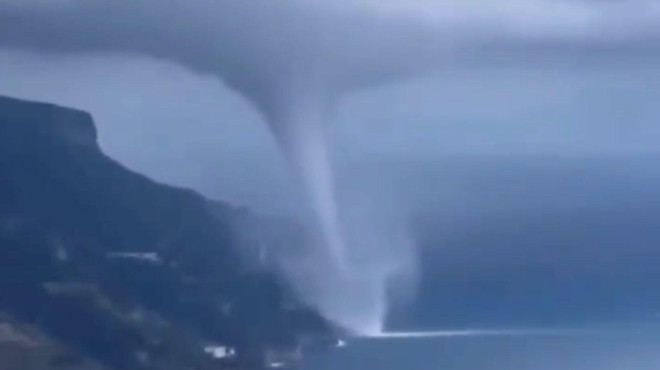 Neprijetno presenečenje: Italijani trepetali pred grozljivim tornadom (FOTO in VIDEO) (foto: Twitter/ssezenoglu/posnetek zaslona)