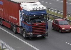 Poklicni voznik tovornjaka je pokazal svojo plačilno listo, znesek je marsikoga presenetil in pustil brez besed