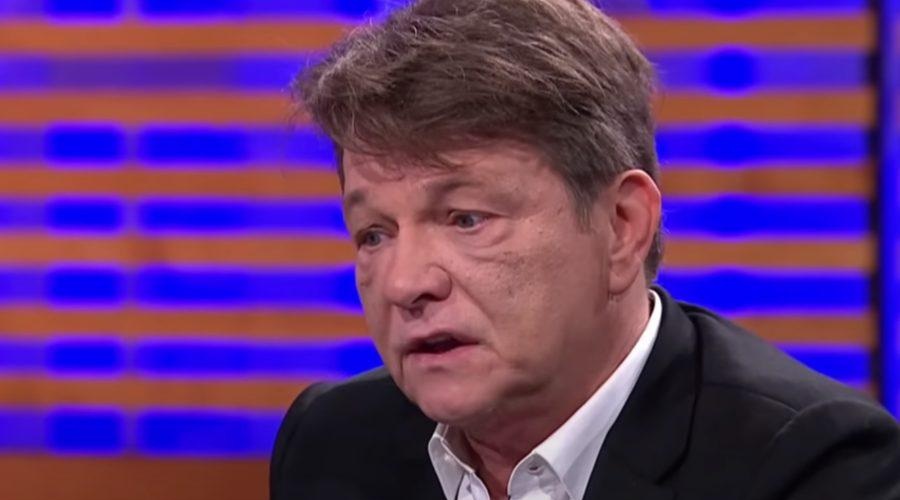 Aleksandar Vučić že kaže svoj pravi obraz: Dragan Bjelogrlić žrtev neusmiljenega napada predsedniku naklonjenih medijev (foto: YouTube/HRT/posnetek zaslona)