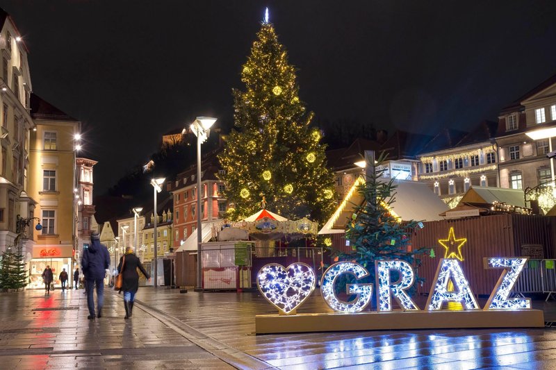 Tudi Gradec spada med adventne klasike.