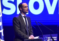 Anže Logar odstopa s položaja v stranki