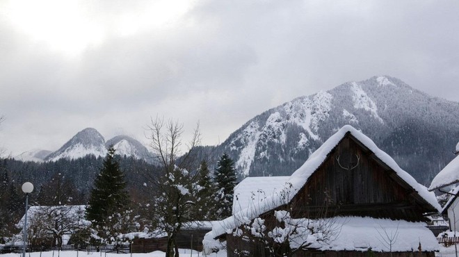 December se bo začel s snegom, vendar zimsko veselje ne bo trajalo dolgo (foto: Profimedia)