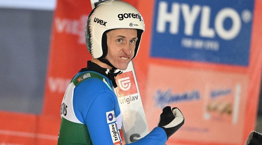 Slovenci dobri, a ne najboljši: Peter Prevc poletel najvišje med njimi (foto: Profimedia)