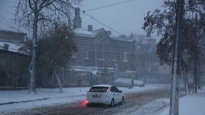 Sneg je pobelil tudi Ukrajino. (foto: Profimedia)