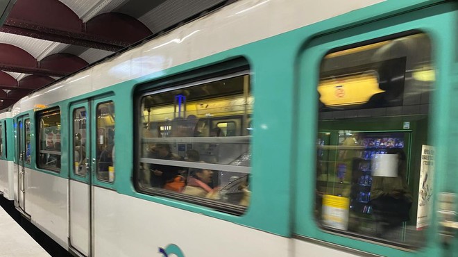Pariz: med OI se bodo cene za vozovnice za javni prevoz skoraj podvojile (foto: Profimedia)