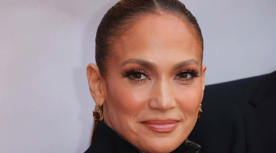 Končno smo ga dočakali! Jennifer Lopez napovedala veliko presenečenje (foto: Profimedia)