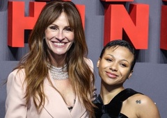 Vsi pogledi uprti v dolge noge Julie Roberts (FOTO)