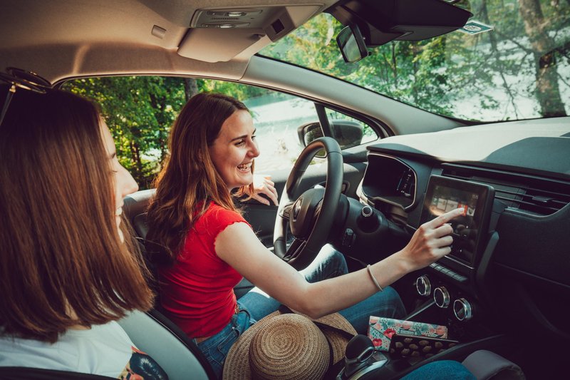 Ženske bi se lahko z dejansko slabšo vožnjo odzivale tudi na pritiske in komentarje, da so slabe voznice, ki jih gotovo slišijo pogosteje kot moški.