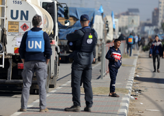 Konec premirja na Bližnjem vzhodu: še pred njegovim iztekom v Gazi eksplozije in streljanje