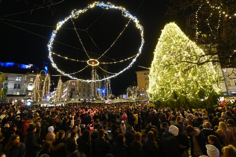 Lučke bomo lahko občudovali do začetka januarja.