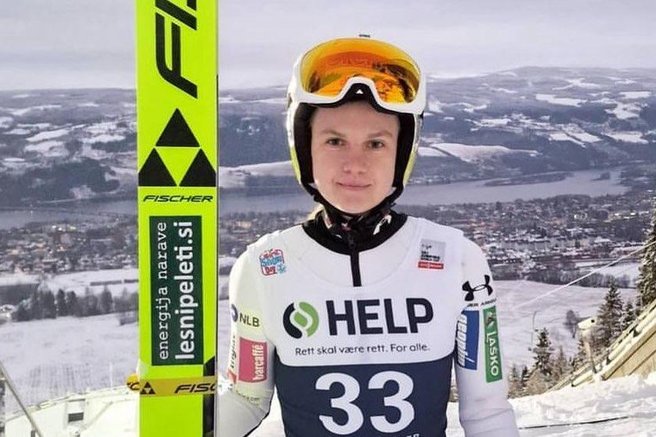Ema Klinec smučarski skoki skakalka