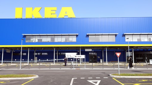 Je Ikea res tako cenovno ugodna, kot si mislimo? Primerjava cen vas bo pustila odprtih ust (VIDEO)