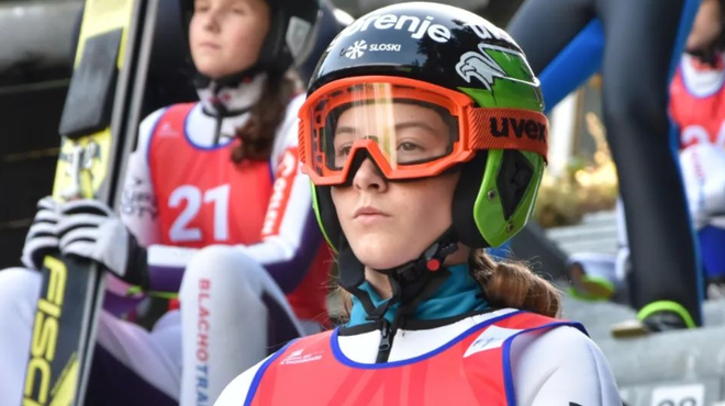 Zmagala je komaj 15-letna slovenska smučarska skakalka (foto: Instagram/Tina Eržar)