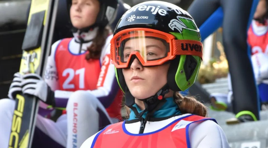 Zmagala je komaj 15-letna slovenska smučarska skakalka (foto: Instagram/Tina Eržar)