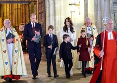 Britanski dvor razkril božične portrete, William in Kate letos presenetila