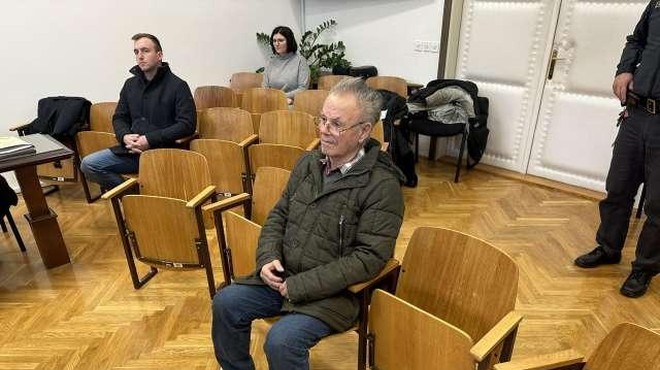 Sodišče odločilo: kakšna je kazen za Franca Šterbana, ki je s sekiro umoril ženo, ko sta se odpravljala spat? (foto: Aleš Kocjan/STA)